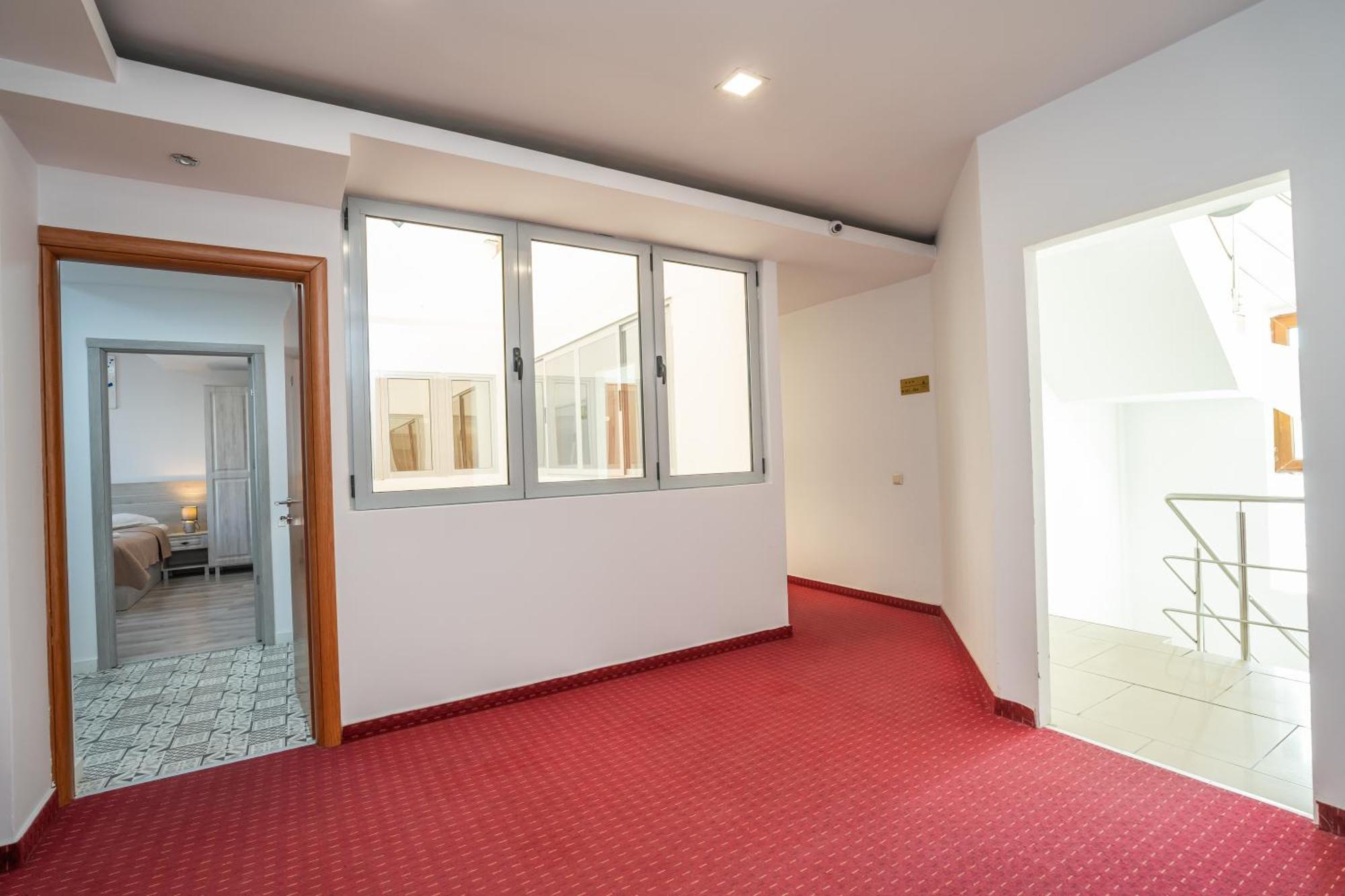 Hotel Liad City Center Bukares Bagian luar foto