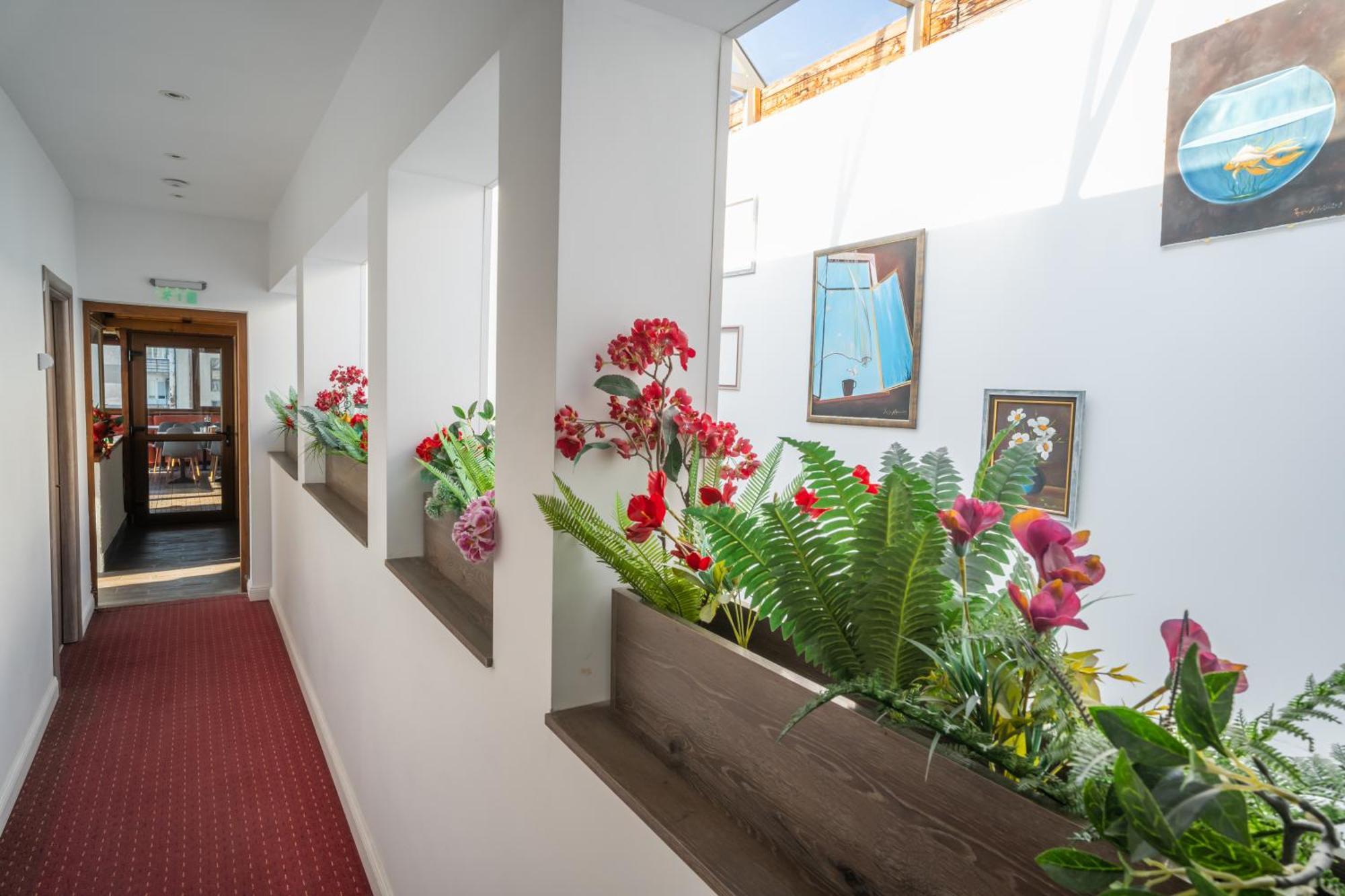 Hotel Liad City Center Bukares Bagian luar foto